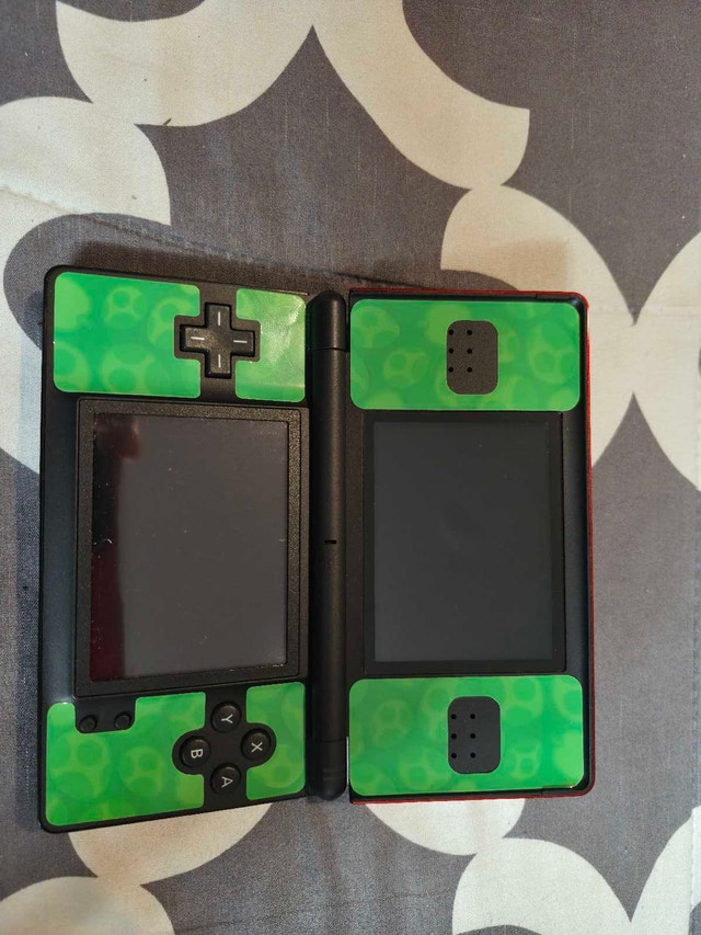 Nintendo ds lite yoshi limited edition - photo 4