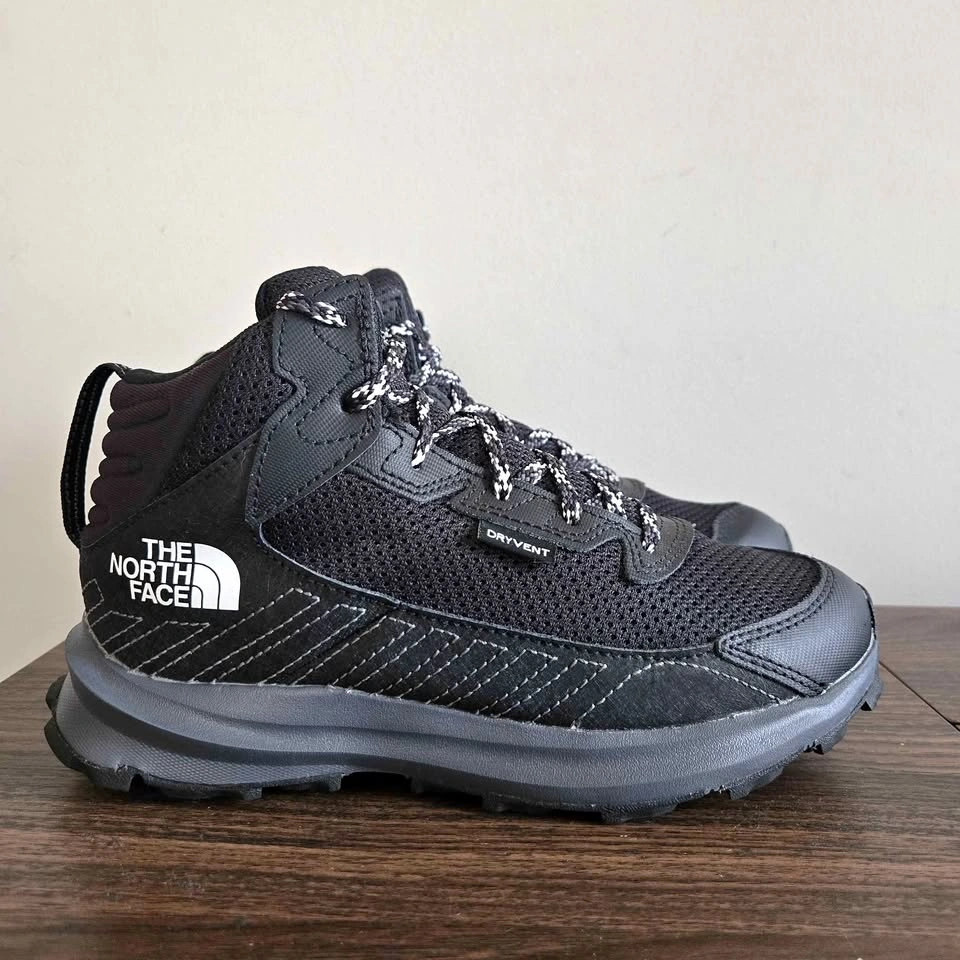 The North Face Youth Fastpack Hiker Mid Waterproof Boots Size 4