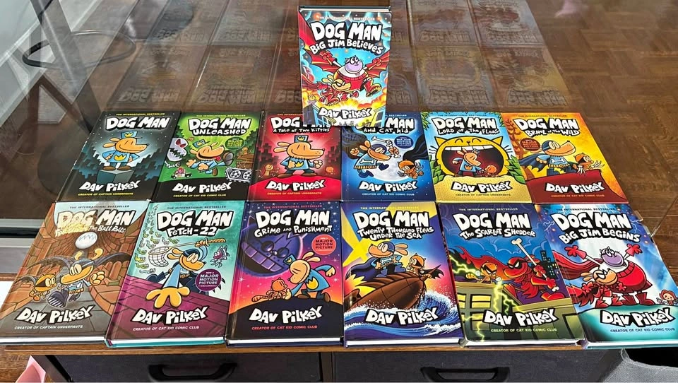 Dav Pilkey Dog Man Book Collection (13 Books) with Plush Toy