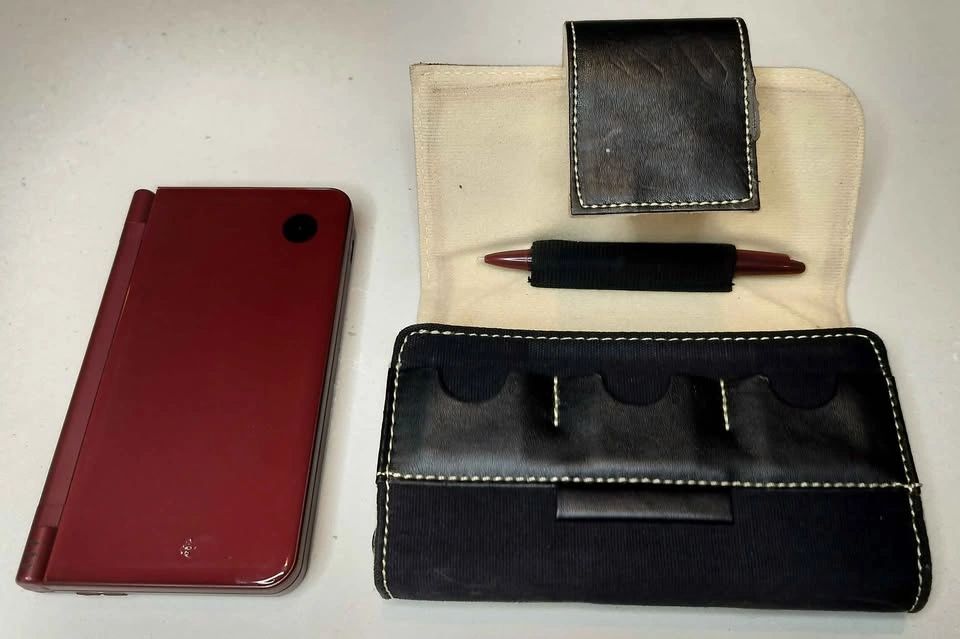 Nintendo DS Lite / DSi XL / 3DS Collection + Games - photo 3