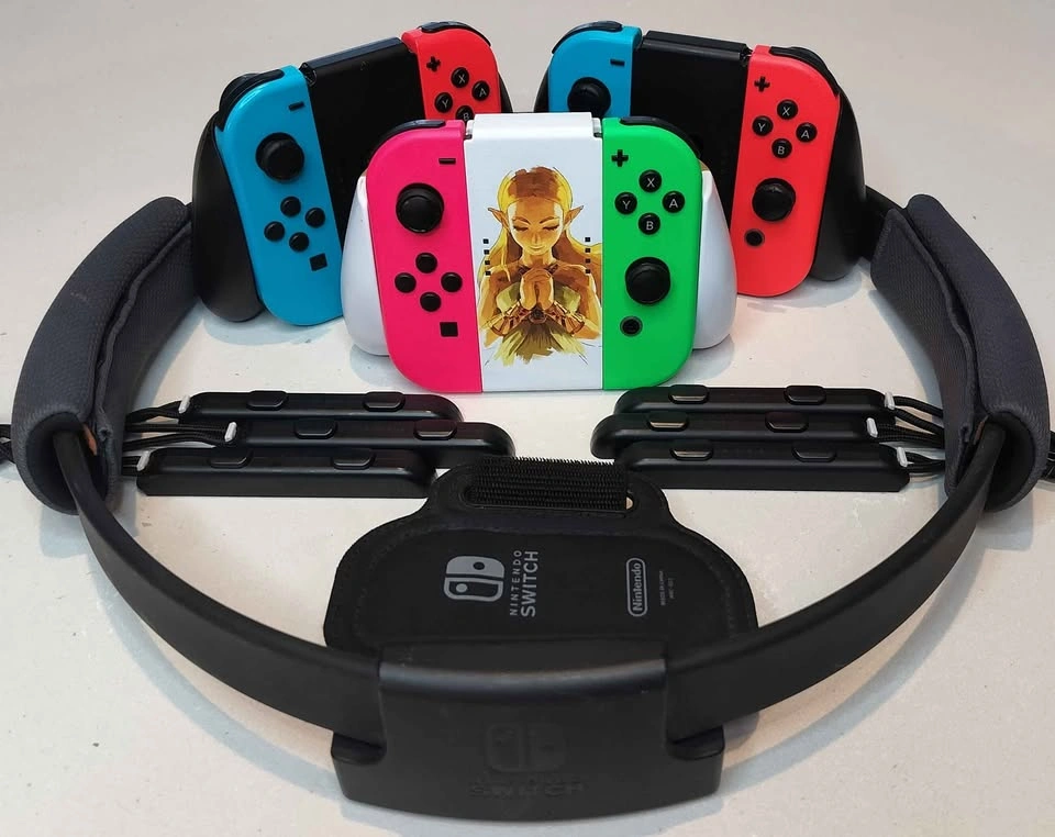 Nintendo Switch Bundle: 2 Consoles, 6 Joy-Cons, Games & Extras - photo 4