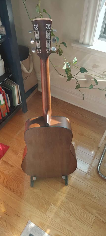 Acoustic Guitar- strings - music stand - photo 2