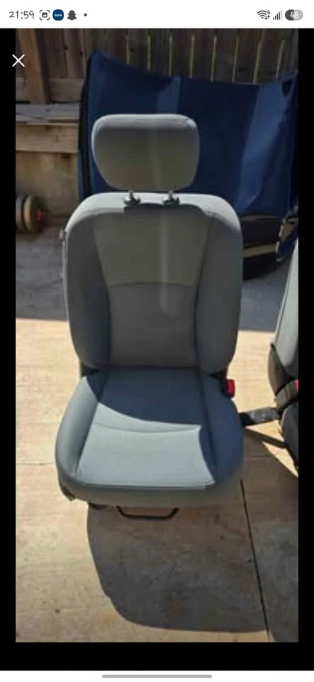 2017 Ram Seats (Front w/console and rear bench) - photo 3