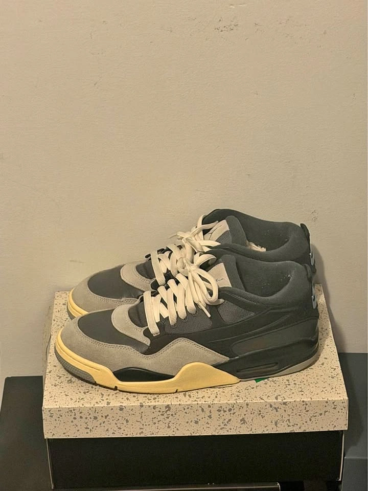 Air Jordan 4 RM