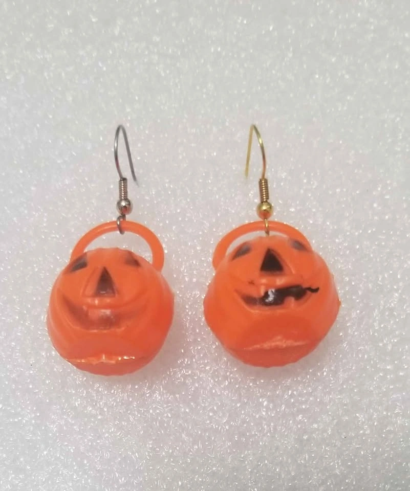 Pumpkin Pail Earrings $1 - photo 2