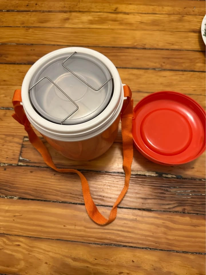 New Mid-Century Retro 3-Tier Insulated Tiffin / Lunch Carrier - photo 3