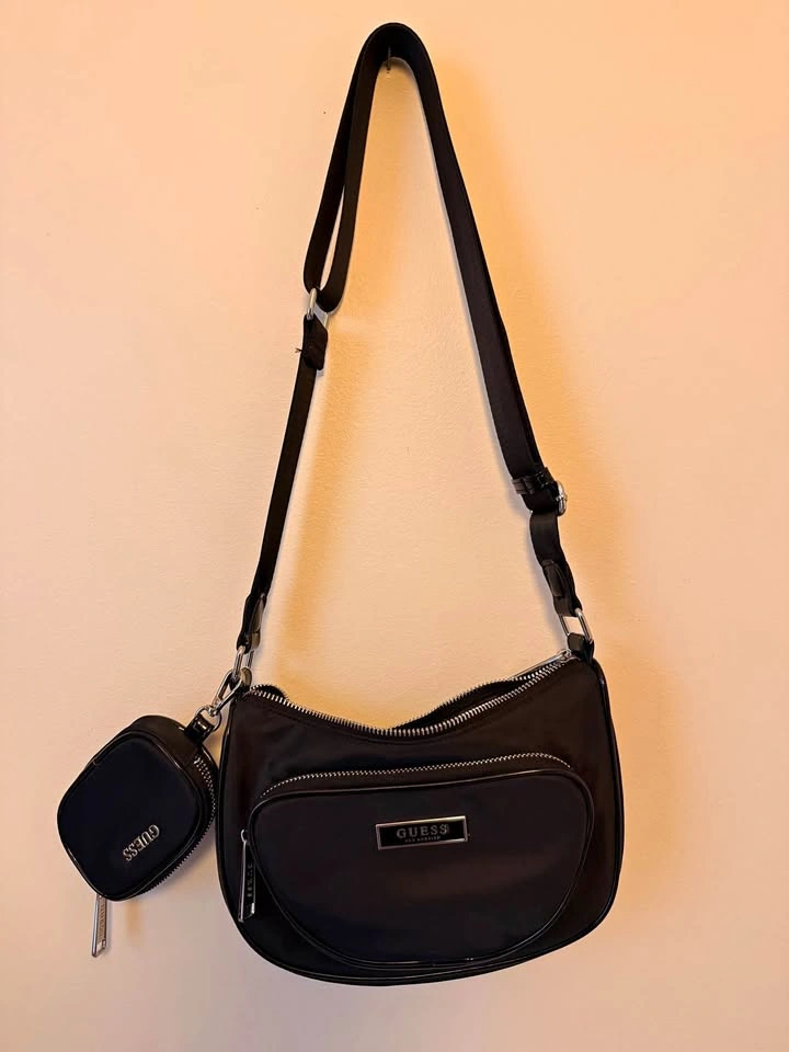 Guess Shoulder Bag