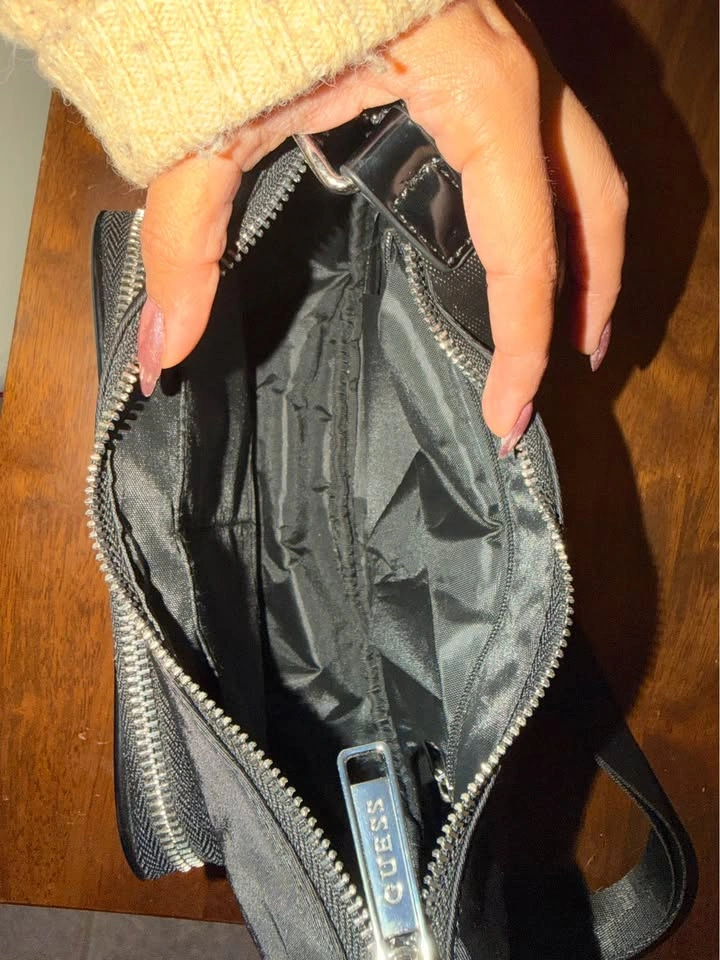 Guess Shoulder Bag - photo 2