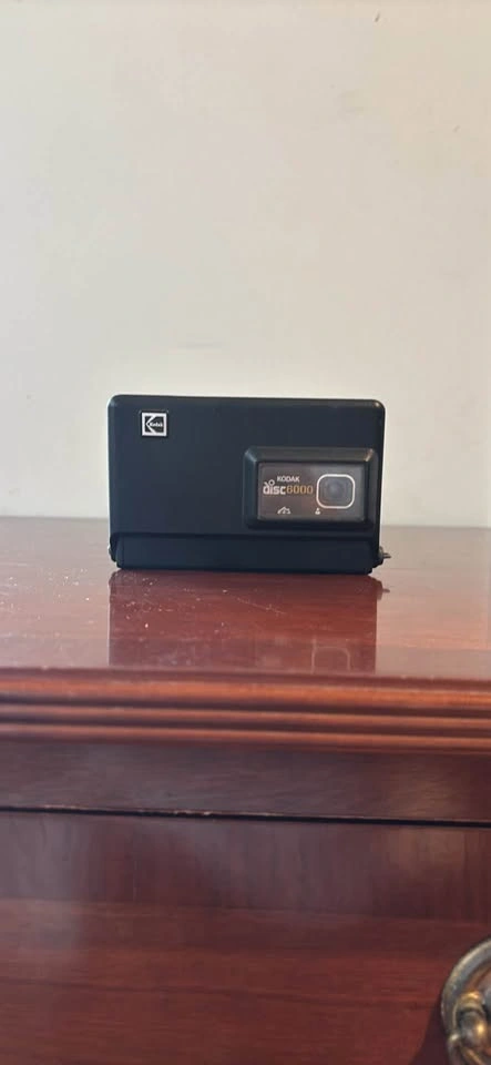 Vintage 1980s Kodak Disc 6000 Camera - Retro Prop / Display - photo 2