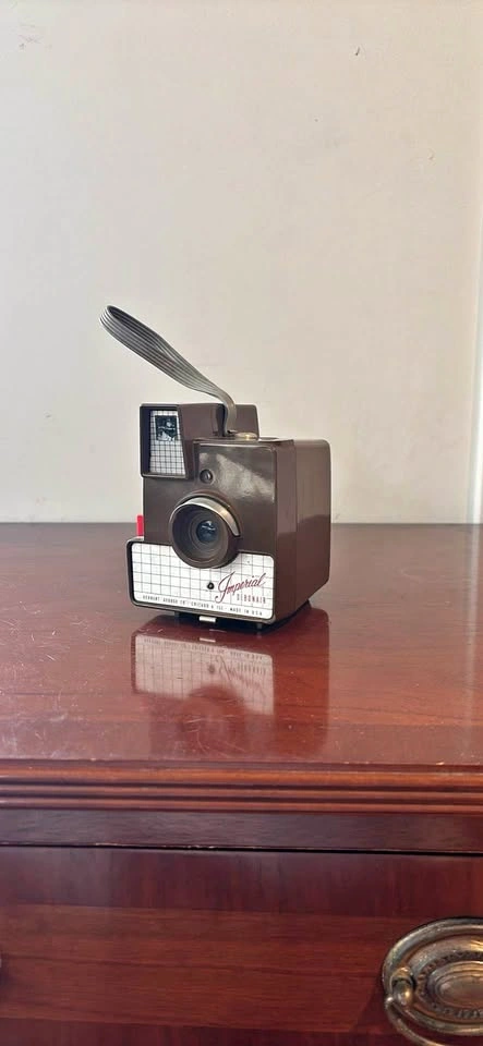 Vintage Imperial Debonair Camera - Brown Retro Display / Prop