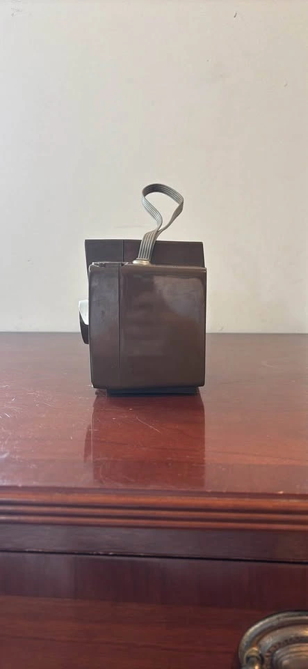 Vintage Imperial Debonair Camera - Brown Retro Display / Prop - photo 2