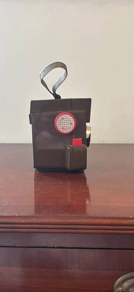 Vintage Imperial Debonair Camera - Brown Retro Display / Prop - photo 4