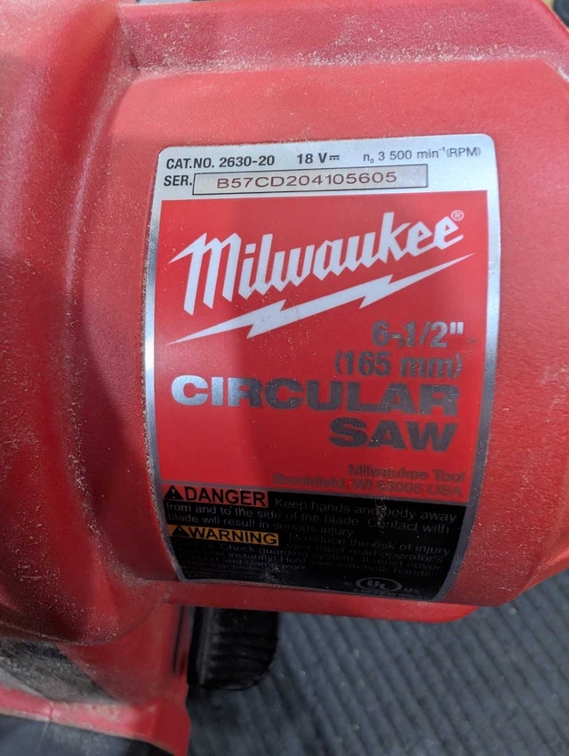 Milwaukee M18 6-1/2" Cordless Circular Saw 2630-20 - photo 3