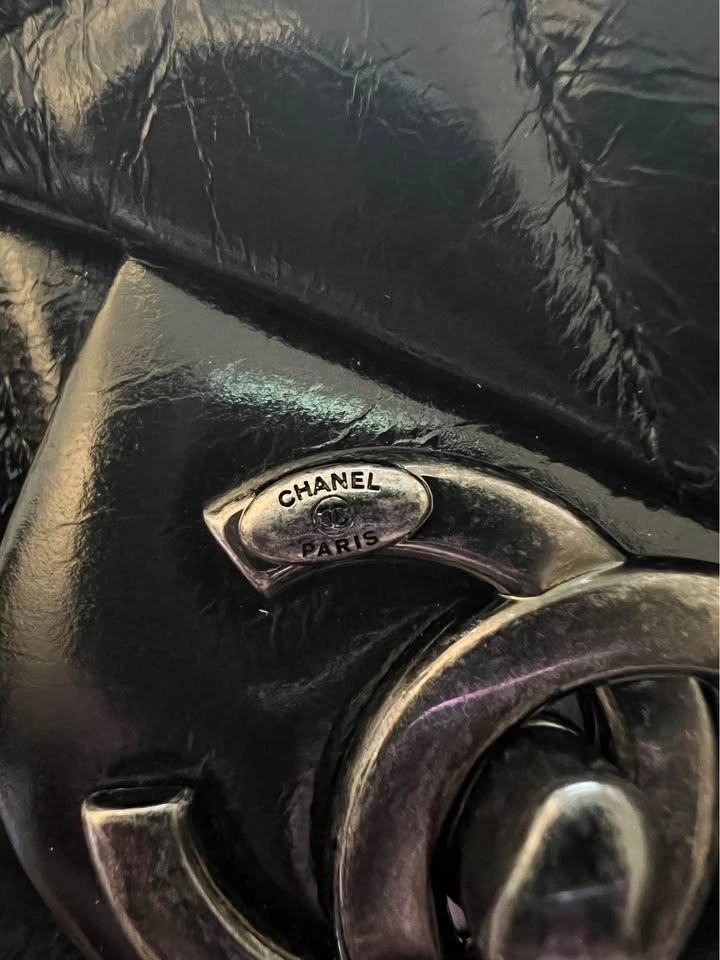 Chanel Classic Flap Bag Limited Edition Oil Wax - photo 3