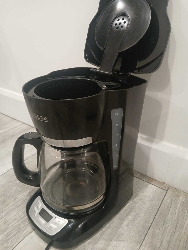 Black+Decker 12-Cup Programmable Coffee Maker - photo 3