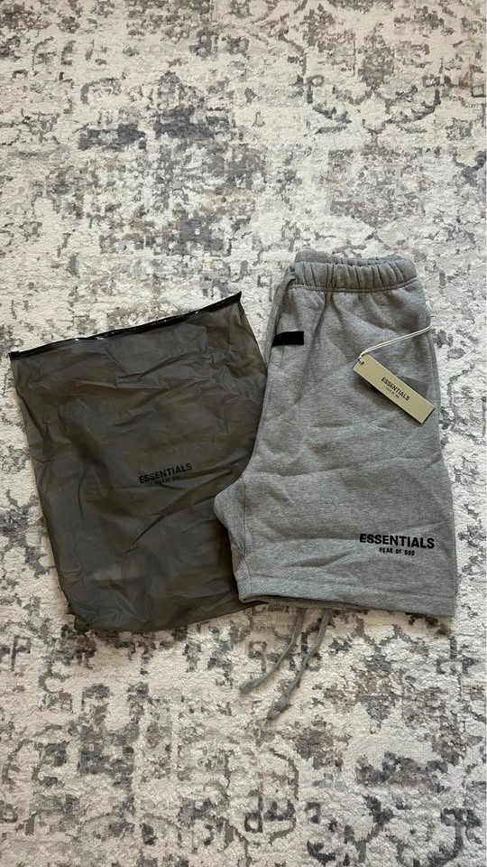 Dark Oatmeal Essentials Fear of God Shorts - Medium - photo 2
