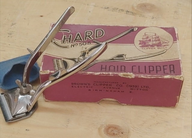 Vintage Brown's Clipper Co. No. 50B Hand-Operated Hair Clipper