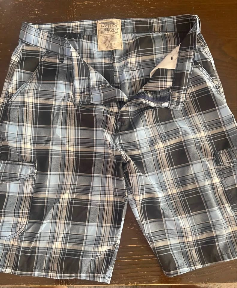 Motoi Plaid Cargo Shorts Size 40