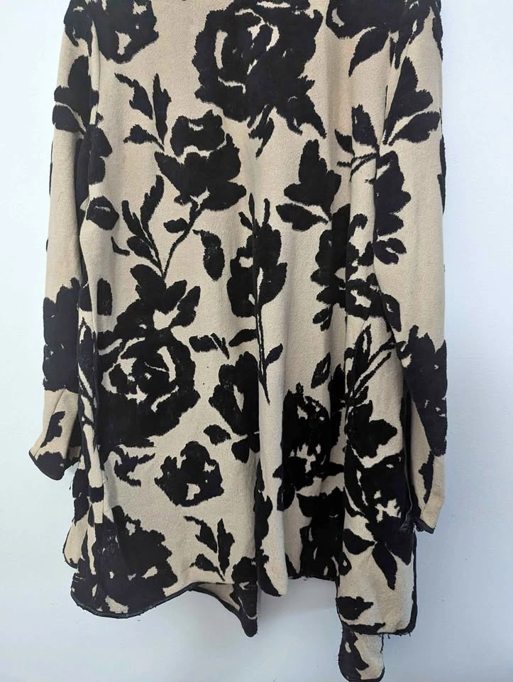 Lane Bryant 2X Floral Open Front Cardigan