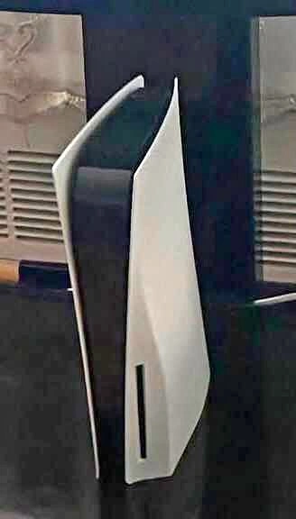 PS5 Disc Edition – Great Condition