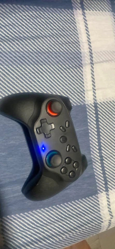Wireless Gaming Controller