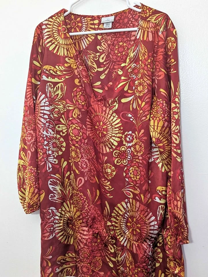 Jaclyn Smith XL Floral V-Neck Blouse
