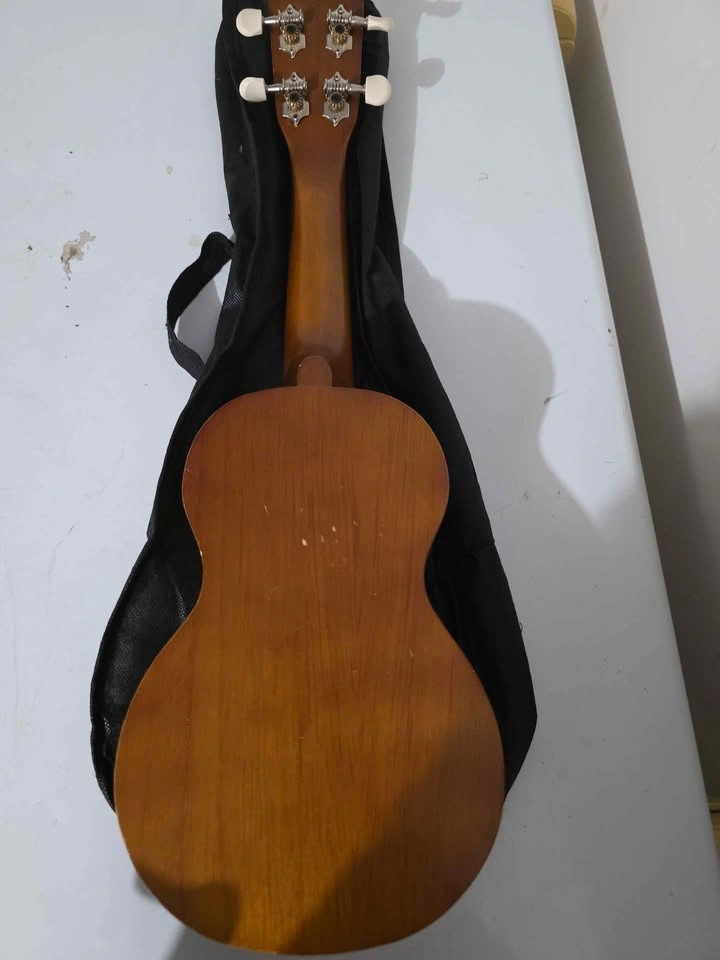Mahalo Ukulele - photo 3