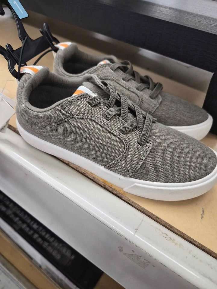 Brand New Boys Shoes Size 1 - photo 2