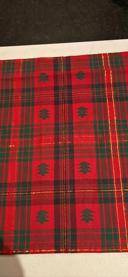 Christmas table runner