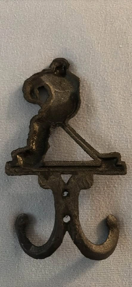 Steel hockey player hook - photo 2
