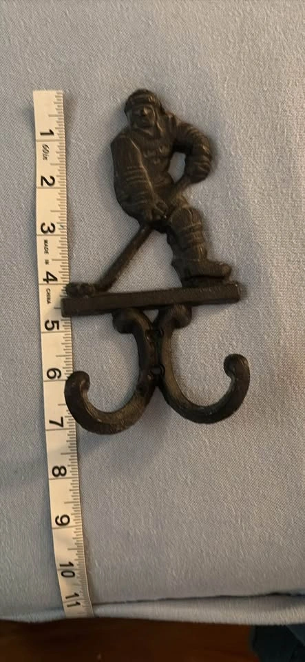 Steel hockey player hook - photo 3