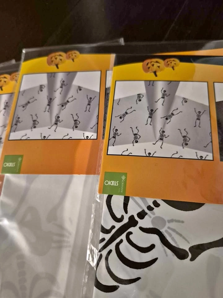 Brand New Disposable Halloween Skeleton Tablecloth 1.32x1.78m
