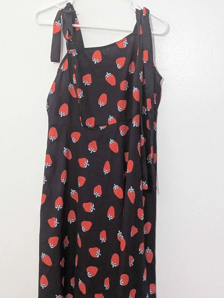 SHEIN Curve 1XL Strawberry Print Tie-Shoulder Midi Dress - photo 3