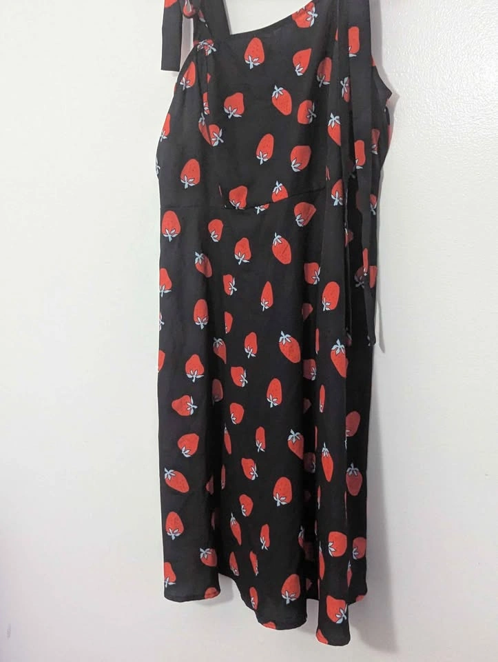 SHEIN Curve 1XL Strawberry Print Tie-Shoulder Midi Dress - photo 4
