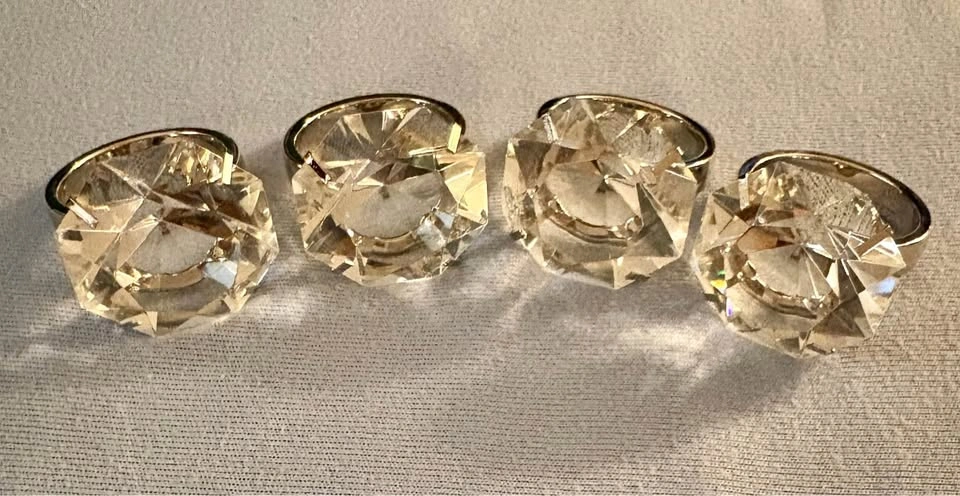 Diamond ring napkin holders - photo 3