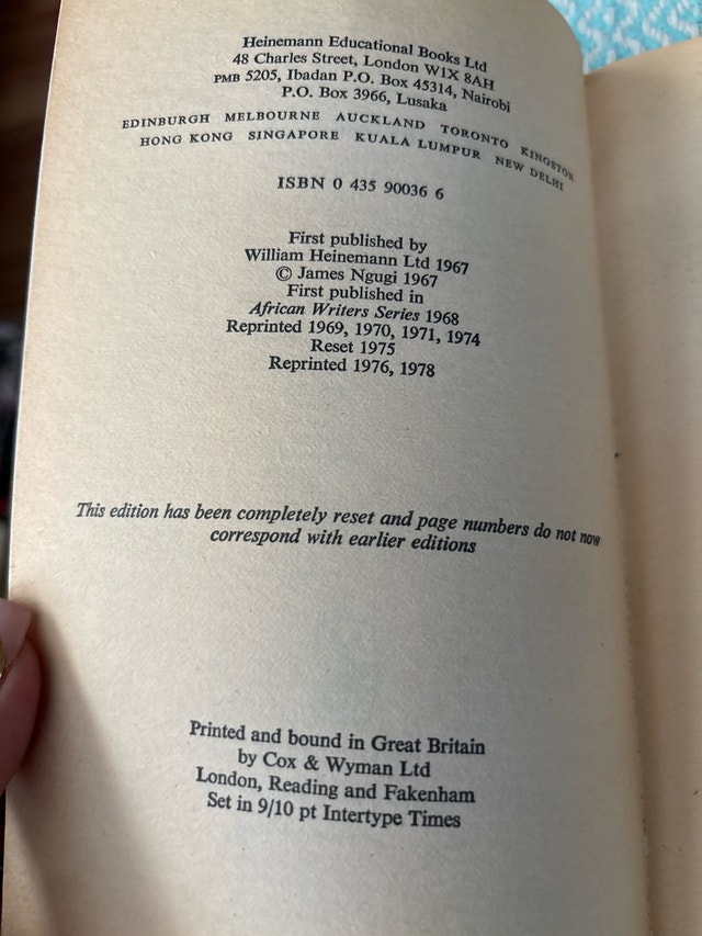 A Grain of wheat book - African Writers series - photo 2