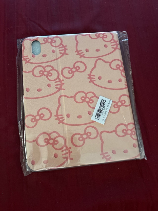 Hello Kitty iPad 10 Case – New in Package - photo 2