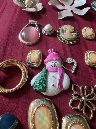 Vintage Costume Jewelry Craft Lot Brooches Cabochons - photo 4
