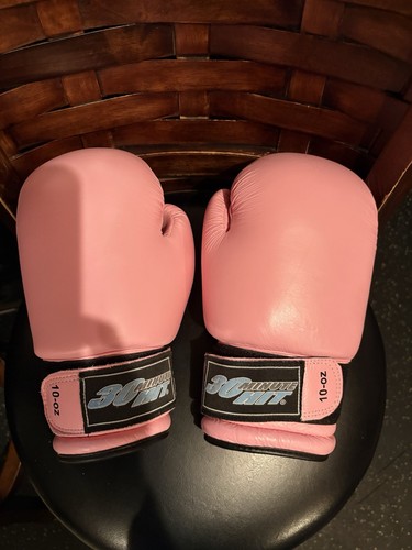 30 Minute Hit 10oz Pink Leather Boxing Gloves - photo 2