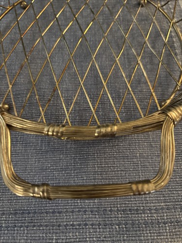 Vintage Brass Tone Wire Basket Tray Faux Bamboo Handles - photo 4