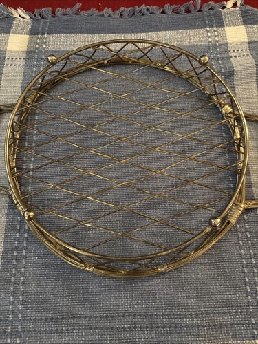 Vintage Brass Tone Wire Basket Tray Faux Bamboo Handles - photo 5