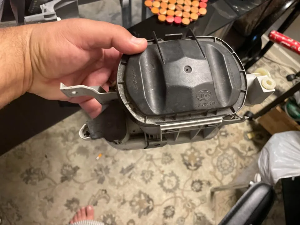 1998-2003 Mercedes RH Fog Light image indicator(2)