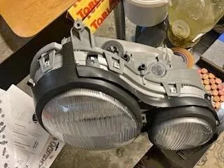 1997-1999 Mercedes Benz Headlight Assembly thumbnail