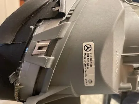 1997-1999 Mercedes Benz Headlight Assembly image indicator(3)