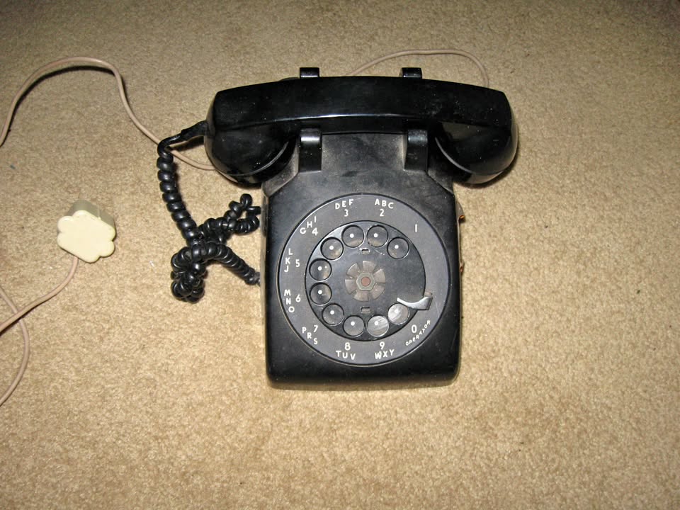 1954 Western Electric Black Desk Phone Works Great