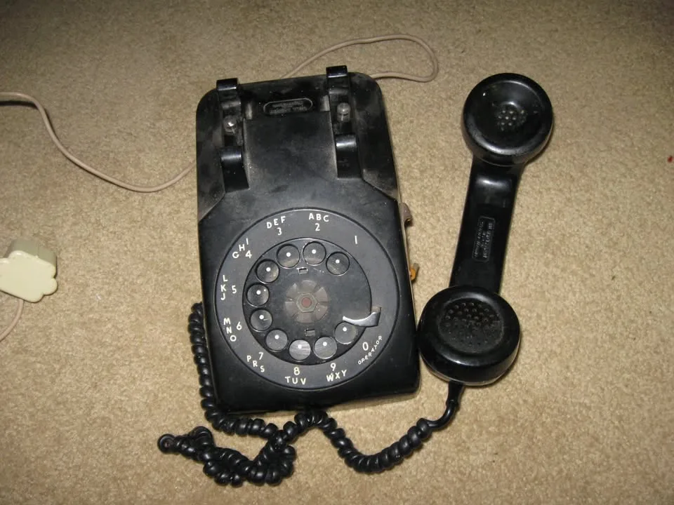 1954 Western Electric Black Desk Phone Works Great image indicator(2)