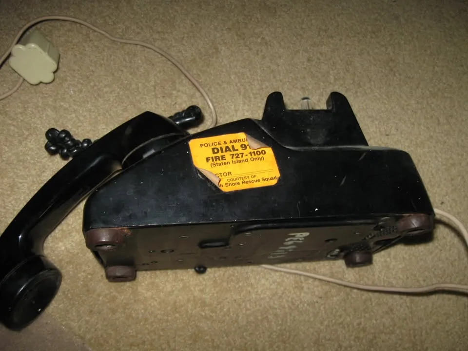 1954 Western Electric Black Desk Phone Works Great image indicator(3)