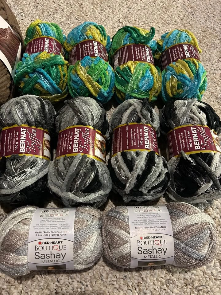 New 15 Packs of Yarn - photo 4