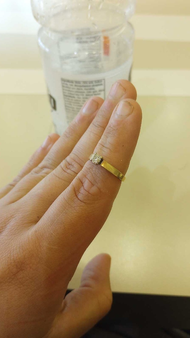 Gold Diamond Ring - photo 4