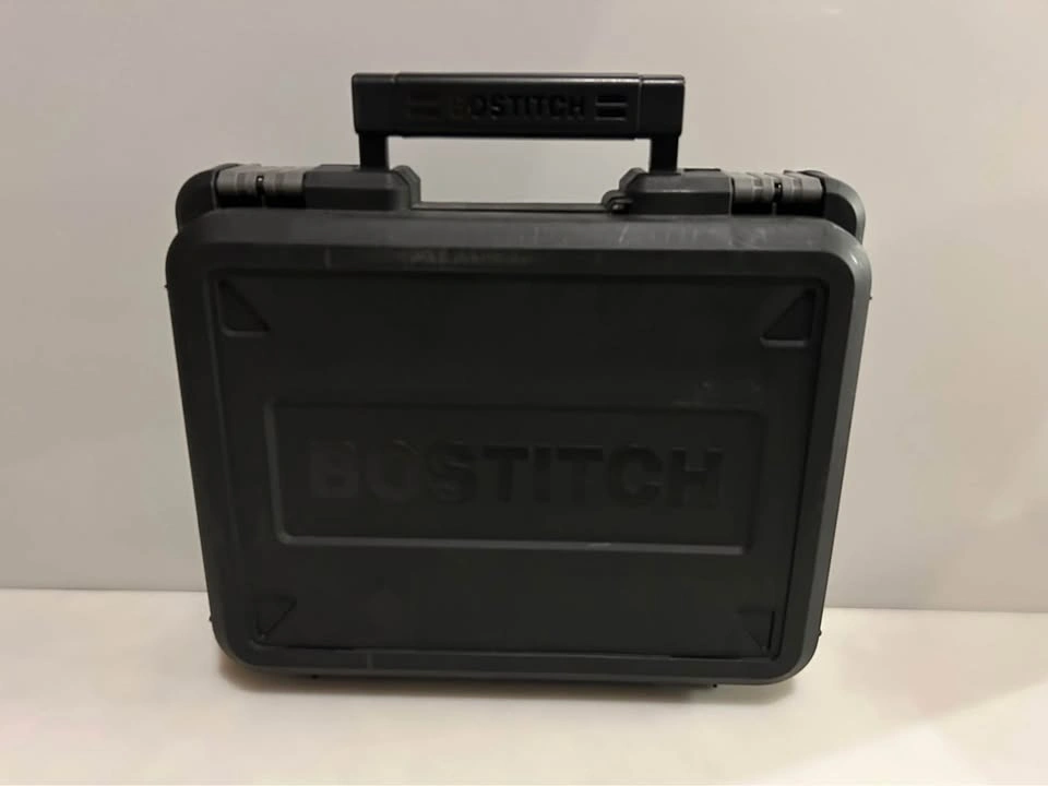 New Bostitch Cordless Drill 18V + 2 Batteries, Charger & Case - photo 2